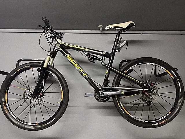 Scott Spark 10 Carbon Full Suspension MTB – Lightweight XC Bike – Size M